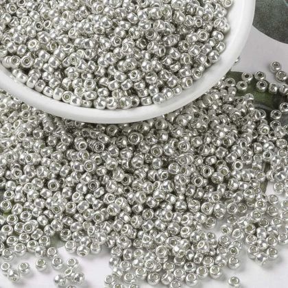 MIYUKI® Round Rocailles японски стъклени галванизирани Duracoat, сребристи синци размер