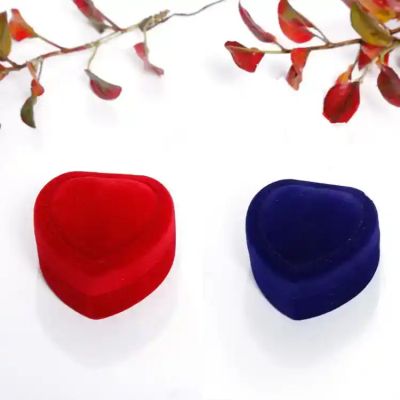Кадифена кутия за съхранение на пръстен с форма на сърце 4,8x3,5 см