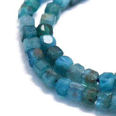 2 Естествен апатит на фасетирани кубични мъниста 2 мм